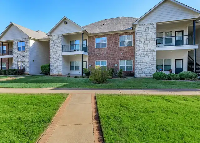 Property at Southwest Pines - 3220 Walton Rd, Tyler, TX, 75701, 2-3 beds, 2 baths, [object Object]