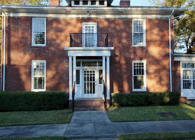 Property at 107 Pine St, Chester, SC, 29706, 3 beds, 2 baths, [object Object]