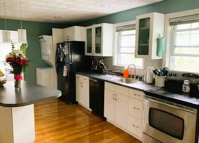 Property at 25 Emerald St Unit 2, Medford, MA, 02155, 2 beds, 1 bath, [object Object]