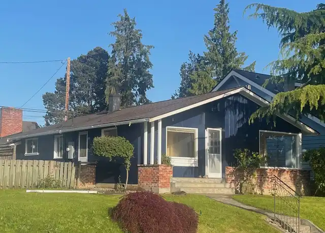Property at 306 S 9th St, Mount Vernon, WA, 98274, 3 beds, 1 bath, [object Object]