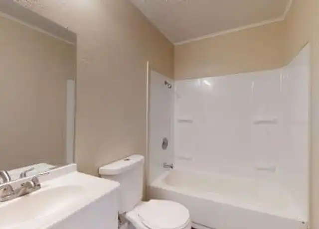 Property at 105 Michael Ave, Buffalo, TX, 75831, 2 beds, 1 bath, [object Object]