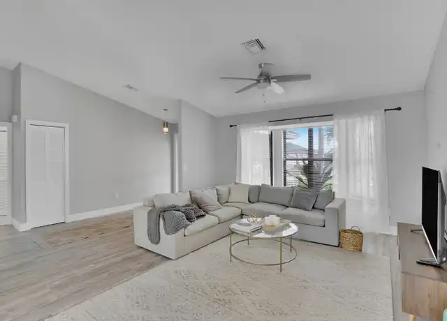 Property at 13834 Geranium Pl, Wellington, FL, 33414, 4 beds, 2 baths, [object Object]