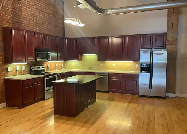 Property at 2109 Broadway Blvd Unit 107, Kansas City, MO, 64108, 1 bed, 1 bath, [object Object]