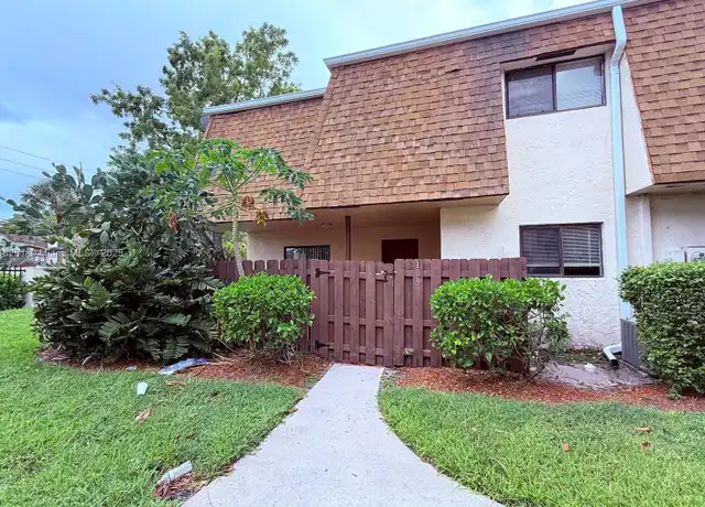 Property at 109 San Remo Blvd #109, North Lauderdale, FL, 33068, 3 beds, 2.5 baths, [object Object]