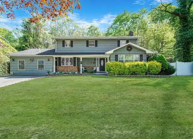 Property at 2 Harbor Cir, Centerport, NY, 11721, 4 beds, 2.5 baths, [object Object]