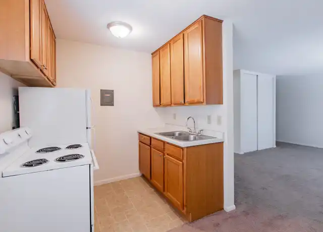 Property at 2626 Fremont Ave S Unit 101, Minneapolis, MN, 55408, 2 beds, 1 bath, [object Object]