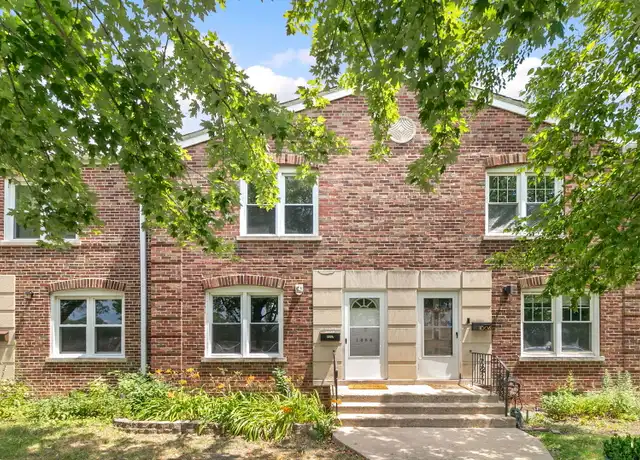 Property at 1004 S Taylor Ave, Oak Park, IL, 60304, 2 beds, 1 bath, [object Object]