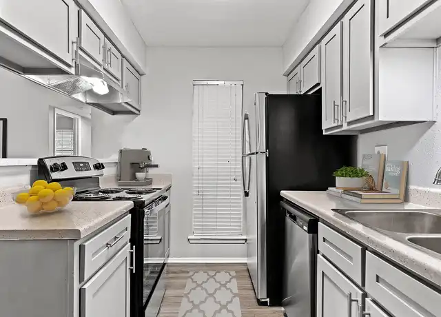 Property at Village Square - 5959 Watership Ln, Dallas, TX, 75237, 1 bed, 1 bath, [object Object]