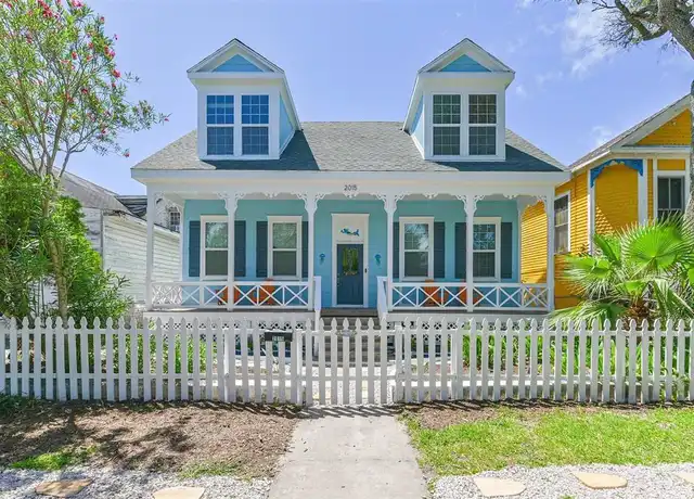 Property at 2015 Avenue O, Galveston, TX, 77550, 4 beds, 3 baths, [object Object]