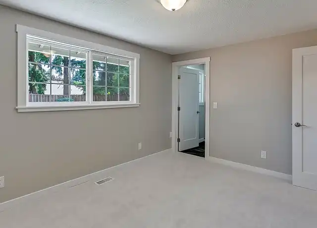 Property at 907 NW 90th St, Vancouver, WA, 98665, 4 beds, 3 baths, [object Object]