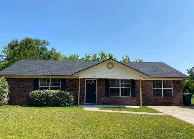 Property at 825 Kiln Ln, Hinesville, GA, 31313, 4 beds, 2 baths, [object Object]