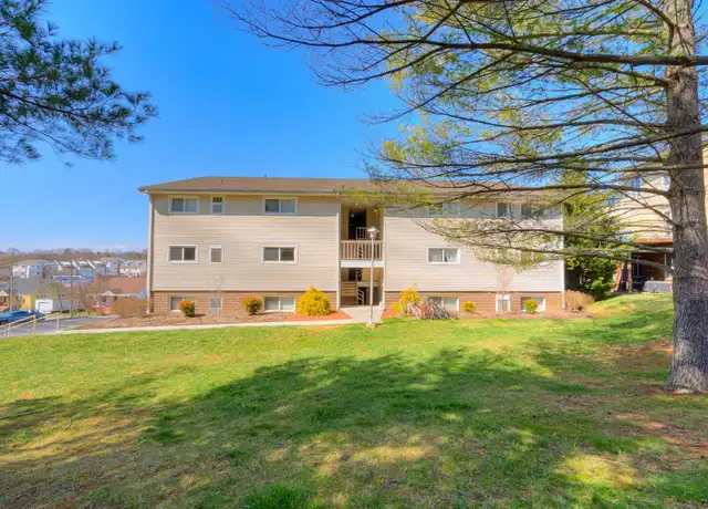 Property at 300 McDonald St, Blacksburg, VA, 24060, 3 beds, 1 bath, [object Object]