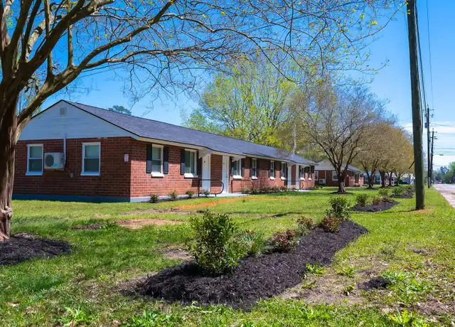 Property at Park Homes Apartment Community - 325 Boulevard Rd, Sumter, SC, 29153, 2 beds, 1 bath, [object Object]