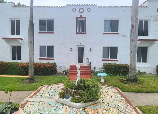 Property at 817 Tyler St Unit 3, Hollywood, FL, 33019, 1 bed, 1 bath, [object Object]