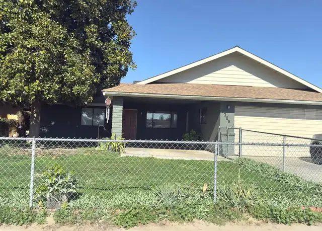 Property at 2308 W Kanai Ave, Porterville, CA, 93257, 5 beds, 2 baths, [object Object]