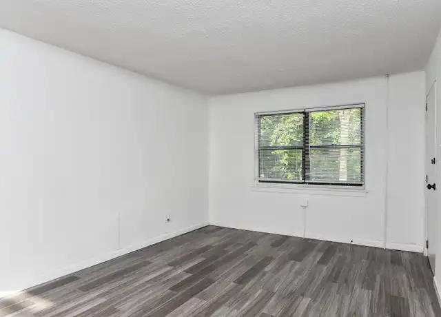 Property at 108 Morningside Dr Unit 108 B, Spartanburg, SC, 29306, 2 beds, 1 bath, [object Object]