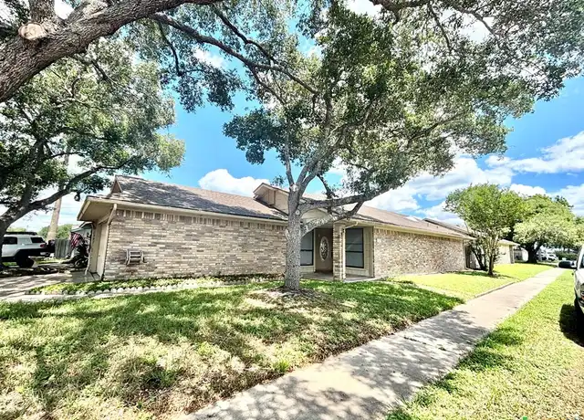 Property at 127 Cabana Dr, Victoria, TX, 77901, 3 beds, 2 baths, [object Object]