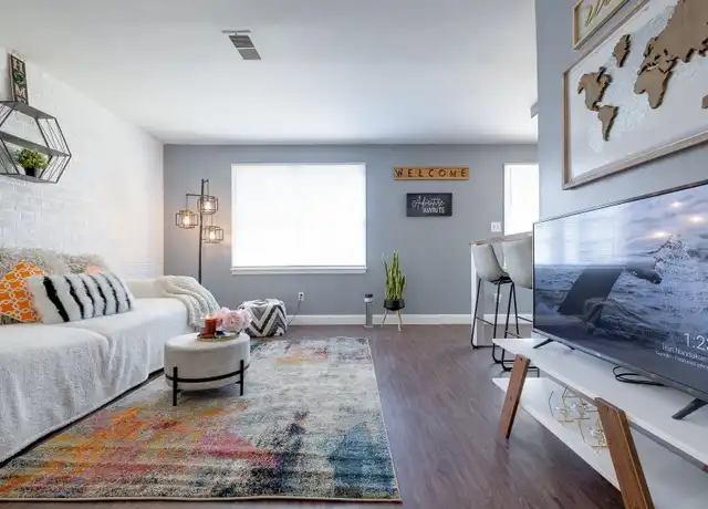 Property at 1050 N Parkway, Memphis, TN, 38105, 1 bed, 1 bath, [object Object]