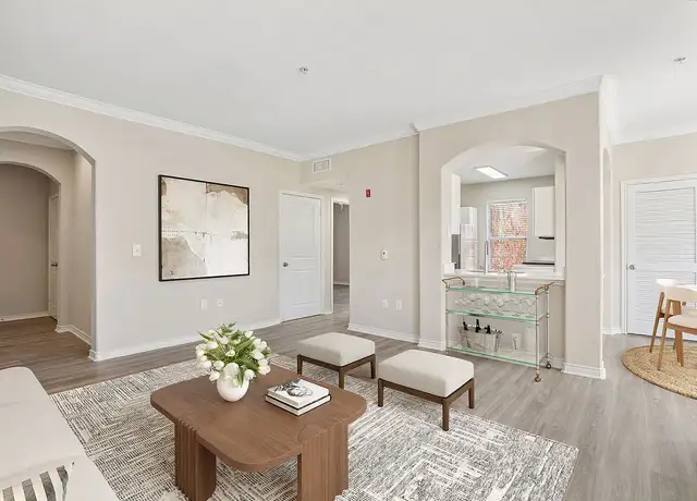 Photo of 4 Riverhurst Rd, Billerica, MA 01821