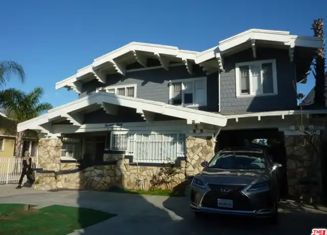 Property at 1330 Crenshaw Blvd Unit Upstairs, Los Angeles, CA, 90019, 3 beds, 2 baths, [object Object]