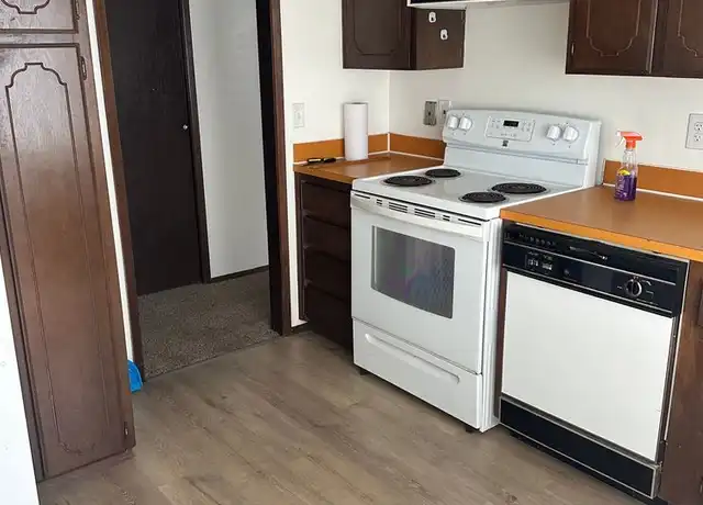 Property at 920 6th St Unit 1, Aberdeen, WA, 98520, 2 beds, 1 bath, [object Object]
