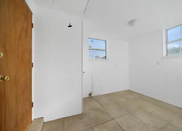 Property at 44526 Cedar Ave, Lancaster, CA, 93534, 2 beds, 1 bath, [object Object]