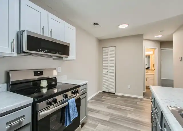 Property at The Moors At Countryview - 3675 Cross Ridge Ln, Canal Winchester, OH, 43110, 1-3 bed, 1-2.5 bath, [object Object]