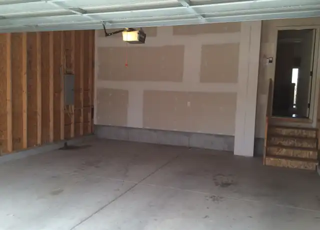Property at 4627 N Ironwood Cir, Wichita, KS, 67226, 4 beds, 3 baths, [object Object]