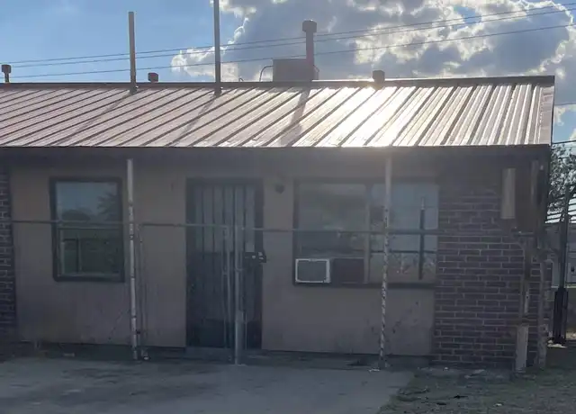 Property at 2105 Lake Omega St Unit B, El Paso, TX, 79936, 2 beds, 1 bath, [object Object]
