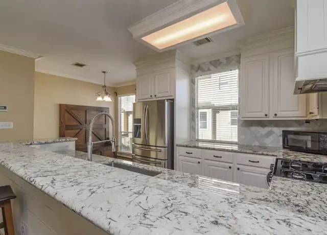 Property at 2714 Crawford St, Houston, TX, 77004, 3 beds, 3 baths, [object Object]