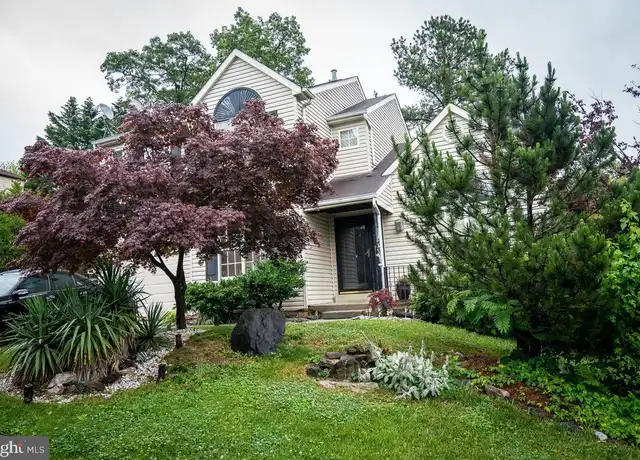 Property at 7637 Seans Ter Unit B, Lanham, MD, 20706, 2 beds, 1 bath, [object Object]