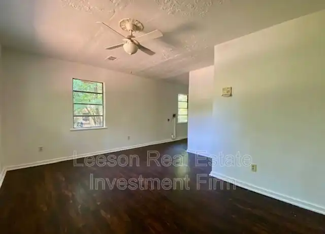 Property at 2221 Freewater St, Shreveport, LA, 71104, 2 beds, 1 bath, [object Object]