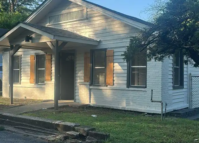 Property at 2212 20th St N, Birmingham, AL, 35234, 3 beds, 1 bath, [object Object]