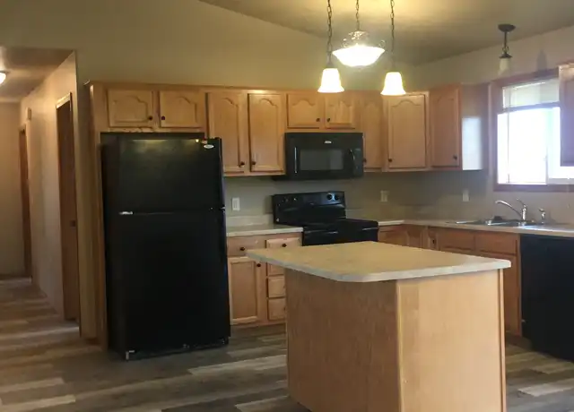 Property at 3808 W 93rd St Unit 3, Sioux Falls, SD, 57108, 3 beds, 2 baths, [object Object]