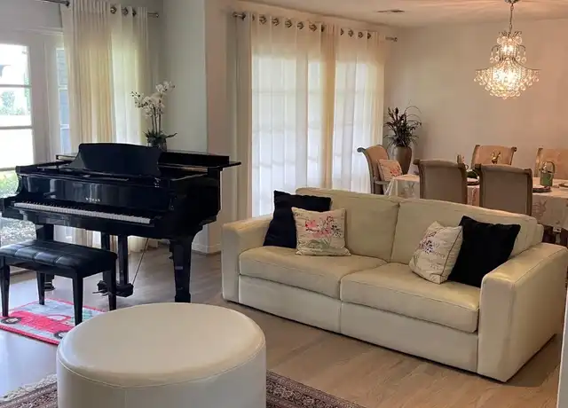 Property at 5232 Piping Rock Ln, Houston, TX, 77056, 3 beds, 2 baths, [object Object]
