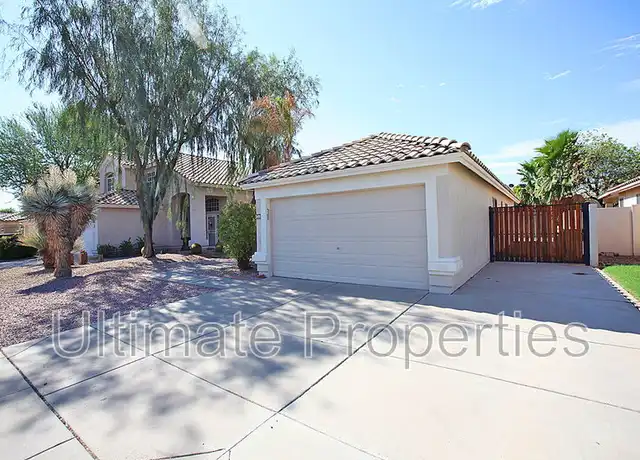 Property at 7455 W Crest Ln, Glendale, AZ, 85310, 3 beds, 2 baths, [object Object]
