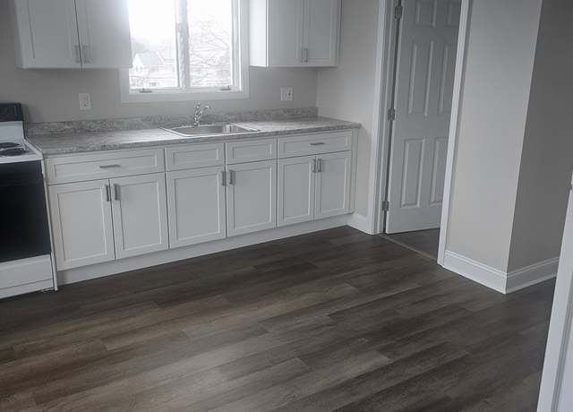 Photo of 13 Flume Rd Unit 2, Gloucester, MA 01930