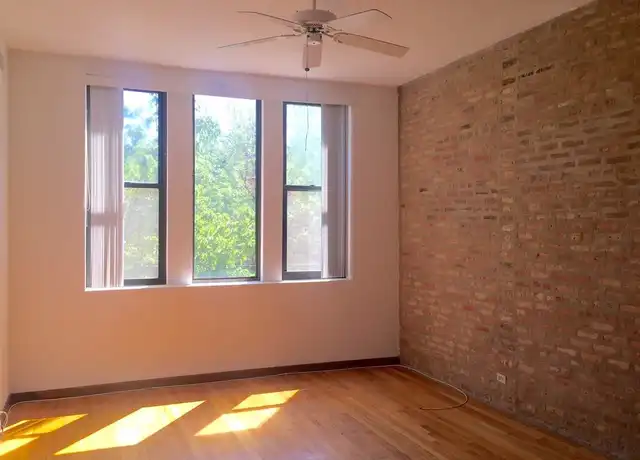 Property at 1411 W Cornelia Ave, Chicago, IL, 60657, 1 bed, 1 bath, [object Object]