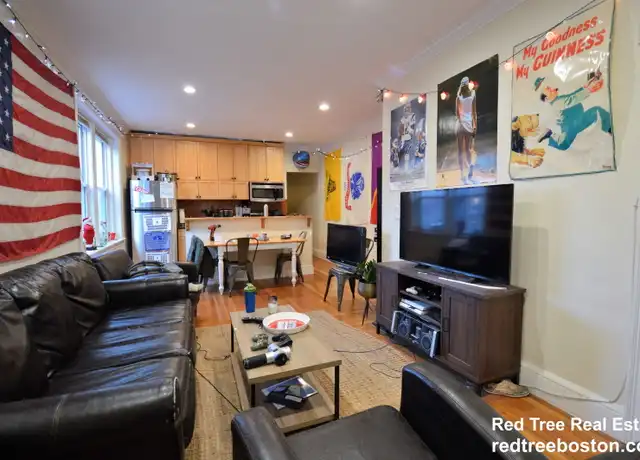 Property at 73 Thatcher St Unit 301, Brookline, MA, 02446, 4 beds, 2 baths, [object Object]