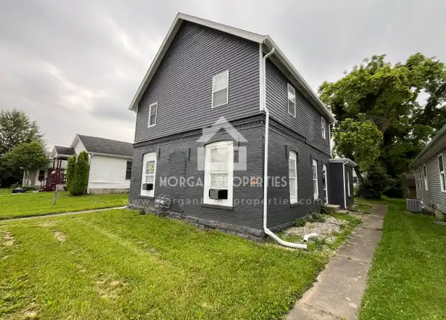 Property at 815 W 11th St Unit 1, Anderson, IN, 46016, 3 beds, 1.5 baths, [object Object]