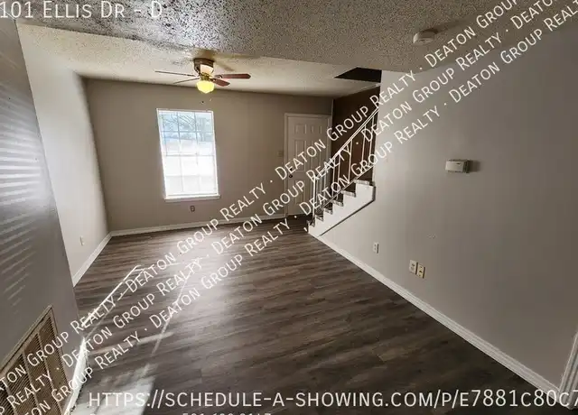 Property at 101 Ellis Dr Unit D, Little Rock, AR, 72205, 2 beds, 1.5 baths, [object Object]