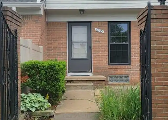 Property at 38928 Country Cir, Farmington Hills, MI, 48331, 2 beds, 1.5 baths, [object Object]