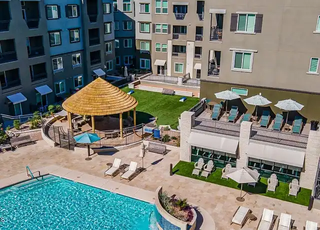 Property at 5550 E Deer Valley Dr Unit 1, Phoenix, AZ, 85054, 1 bed, 1 bath, [object Object]