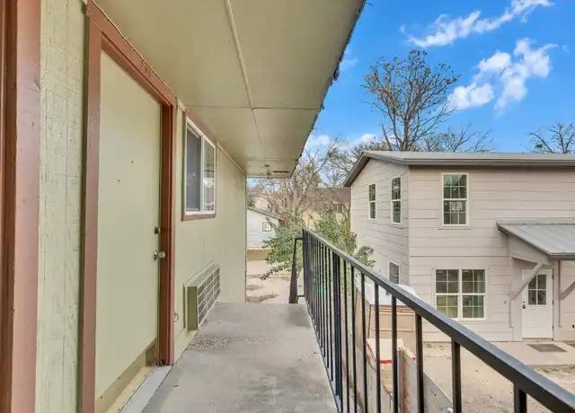 Property at 400 W 34th St Unit 206, Austin, TX, 78705, 0 beds, 1 bath, [object Object]