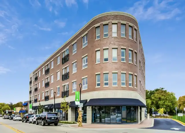 Property at 555 Roger Williams Ave #306, Highland Park, IL, 60035, 2 beds, 2 baths, [object Object]
