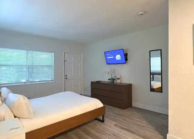 Property at 421 Sunset Dr, Pompano Beach, FL, 33062, 0 beds, 1 bath, [object Object]