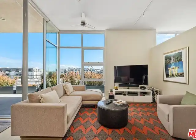 Property at 4080 Glencoe Ave #420, Marina del Rey, CA, 90292, 1 bed, 2 baths, [object Object]
