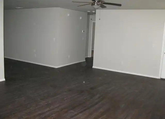 Property at 11719 Surrey Hills Blvd, Yukon, OK, 73099, 2 beds, 2 baths, [object Object]