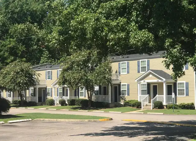 Property at The Woods at Yorktown - 2801 Old Williamsburg Rd, Yorktown, VA, 23690, 2-4 beds, 1-2 bath, [object Object]