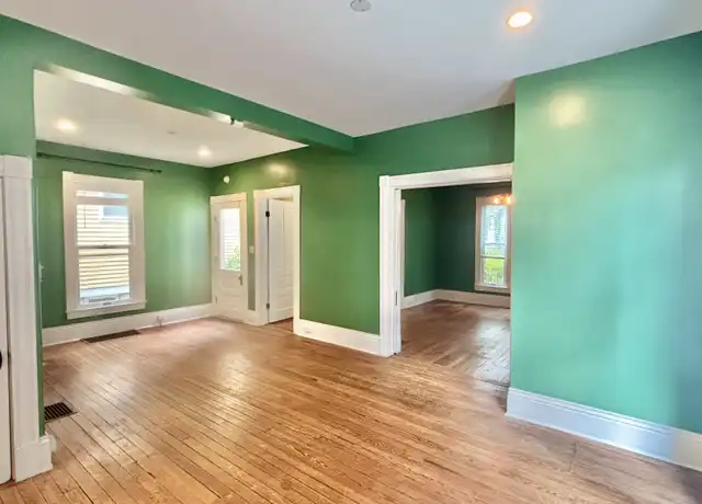 Property at 102 Waverly Ct, Louisville, KY, 40206, 2 beds, 1.5 baths, [object Object]